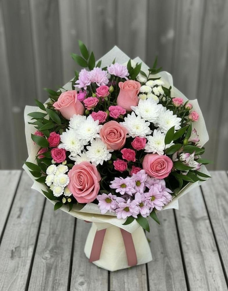 Букет цветов из: Альстромерии, Гвоздики, Розы и Хризантемы в Куйтун