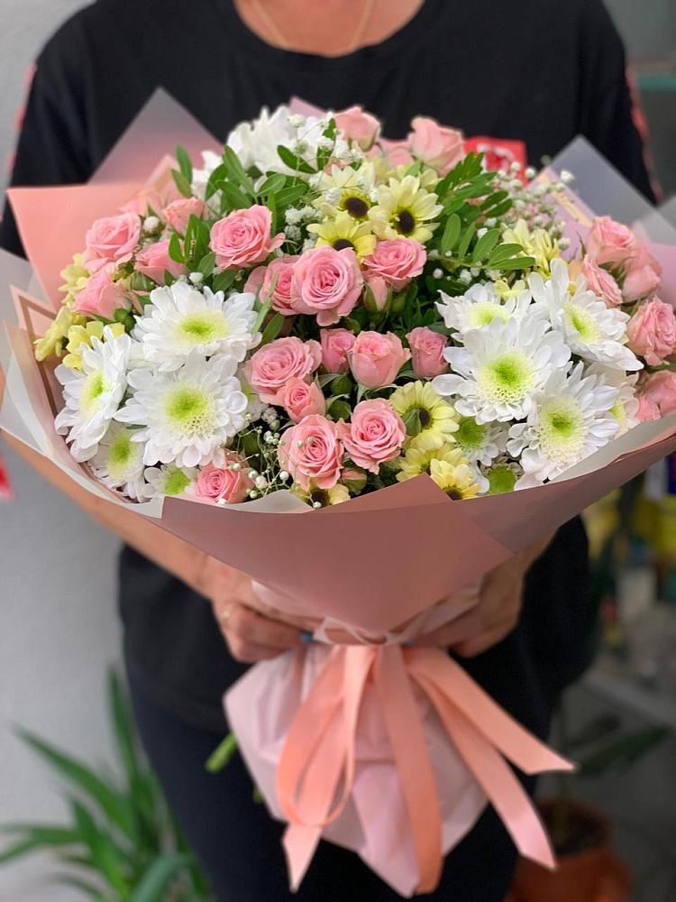 Букет цветов из: Розы и Хризантемы в Куйтун