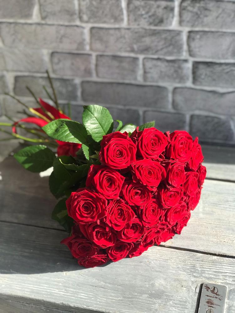 Букет Красные розы Фридом в Куйтун