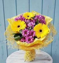 Букет цветов из:  Хризантемы и Герберы #REPLACE_PRED# Куйтун