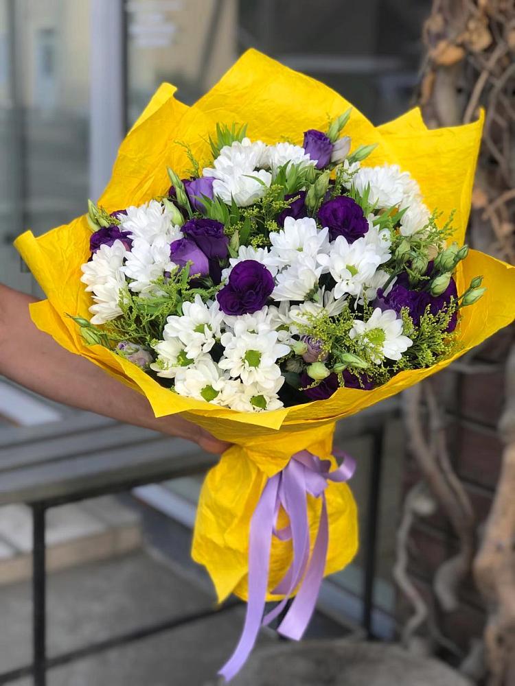 Букет цветов из: Ирисы, Хризантемы и Ромашки в Куйтун