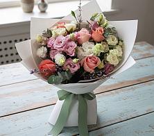 Букет цветов из:  Розы, Лизиантусы и Гвоздики в Куйтун