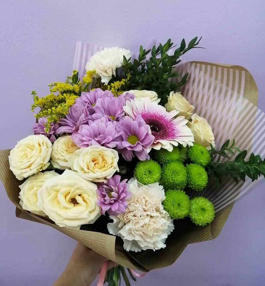 Букет цветов из: Хризантемы, Розы, Гвоздики и Герберы в Куйтун